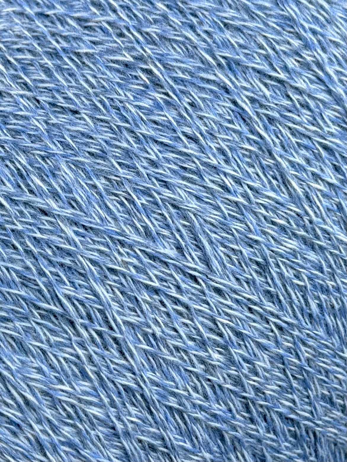 Botto Poala Art. Camargue 2/15 – Merino Supergeelong mouliné Garn col. C370 Blau